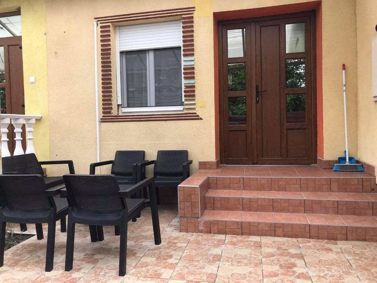Ferienwohnung Tahiti Apartman Hajdúszoboszló Exterior foto