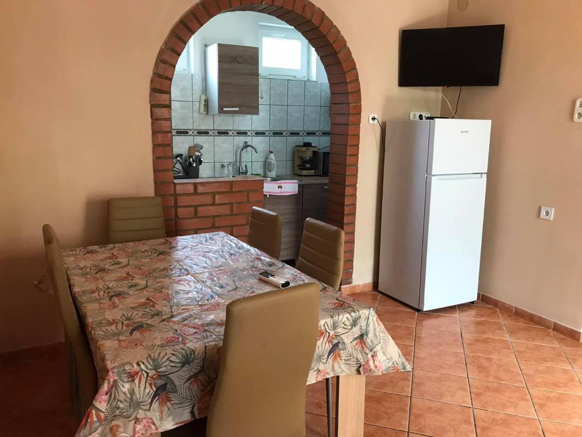 Ferienwohnung Tahiti Apartman Hajdúszoboszló Exterior foto
