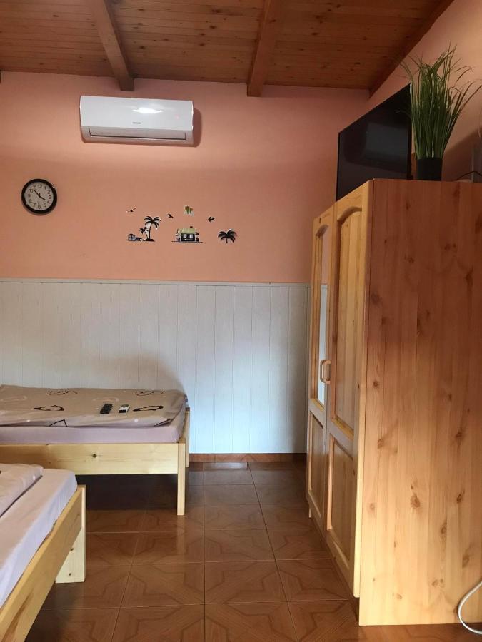 Ferienwohnung Tahiti Apartman Hajdúszoboszló Exterior foto