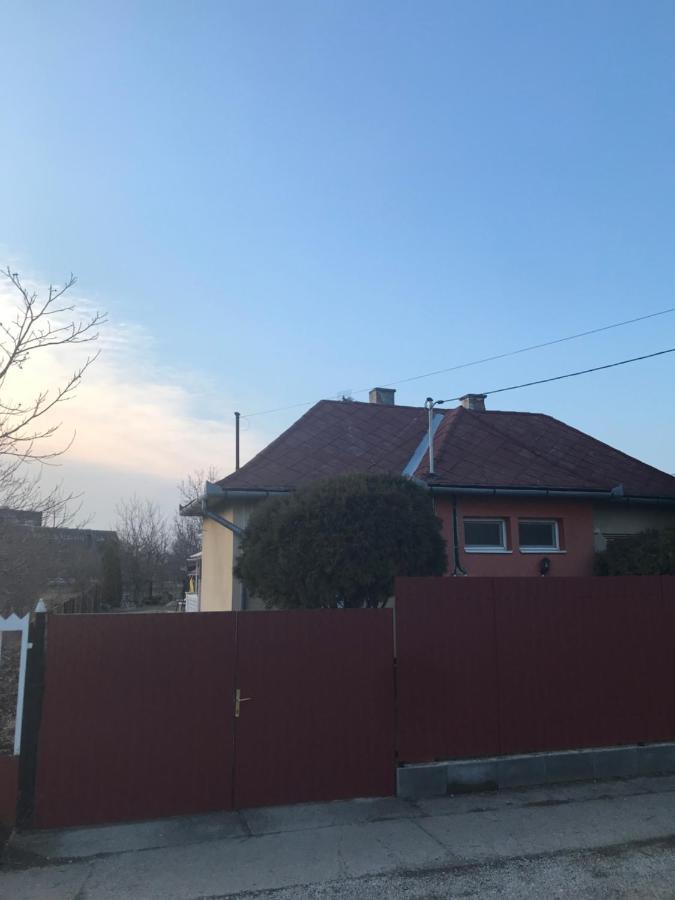 Ferienwohnung Tahiti Apartman Hajdúszoboszló Exterior foto